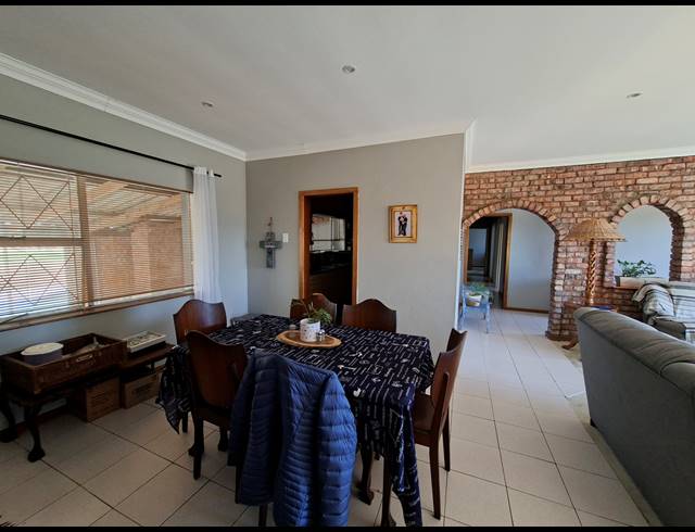 4 BEDROOM HOUSE FOR SALE IN FAIRBRIDGE HEIGHTS